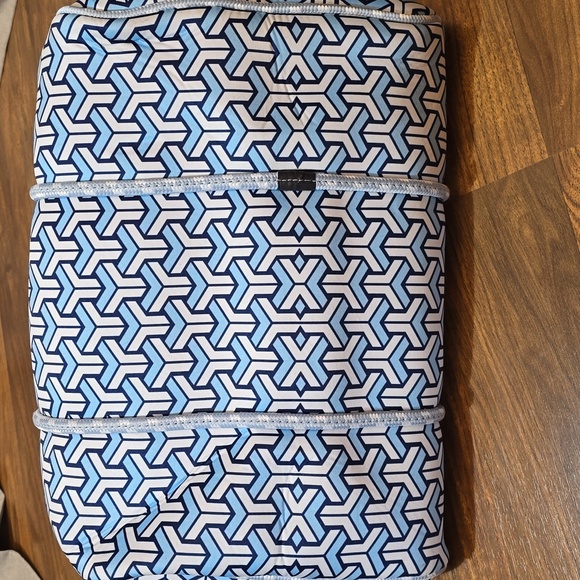 Chic Blue and Pink Geometric Tote - Picture 7 of 12